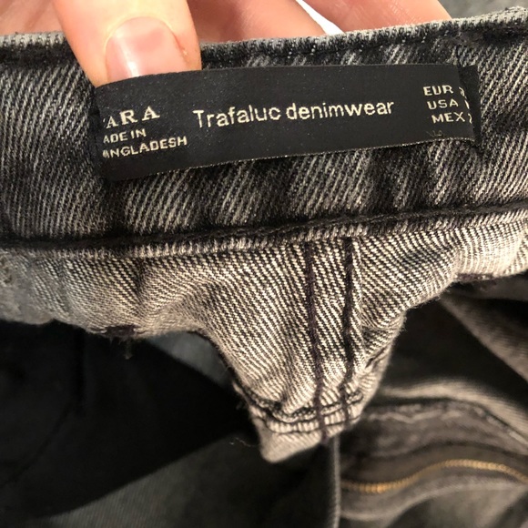 Zara Frayed Denim - Picture 3 of 8